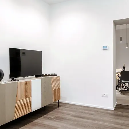 Apartment Diaz 67 Life's Loft - The House Of Travelers Como