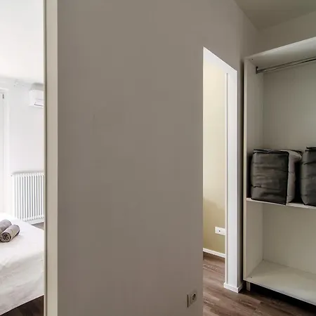 Apartment Diaz 67 Life's Loft - The House Of Travelers Como