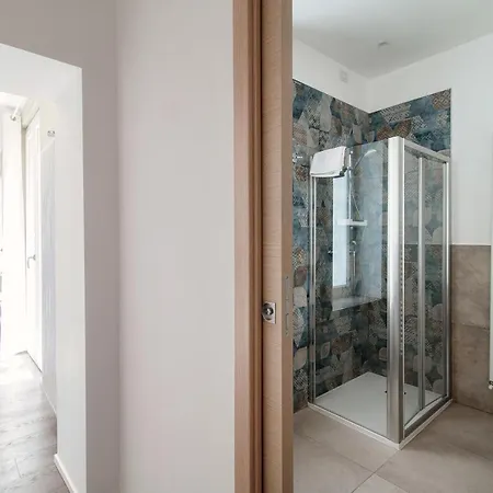 Apartment Diaz 67 Life's Loft - The House Of Travelers Como