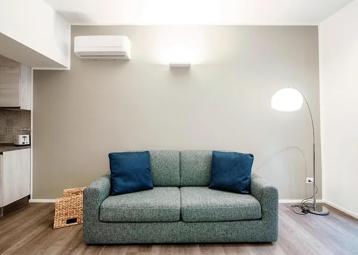 Diaz 67 Life's Loft - The House Of Travelers Como